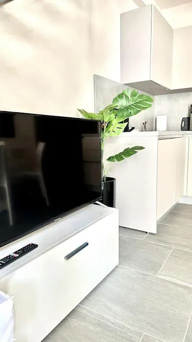 Apartment Duomo Modern Loft 100Mt From Duomo And Lake Como Italy